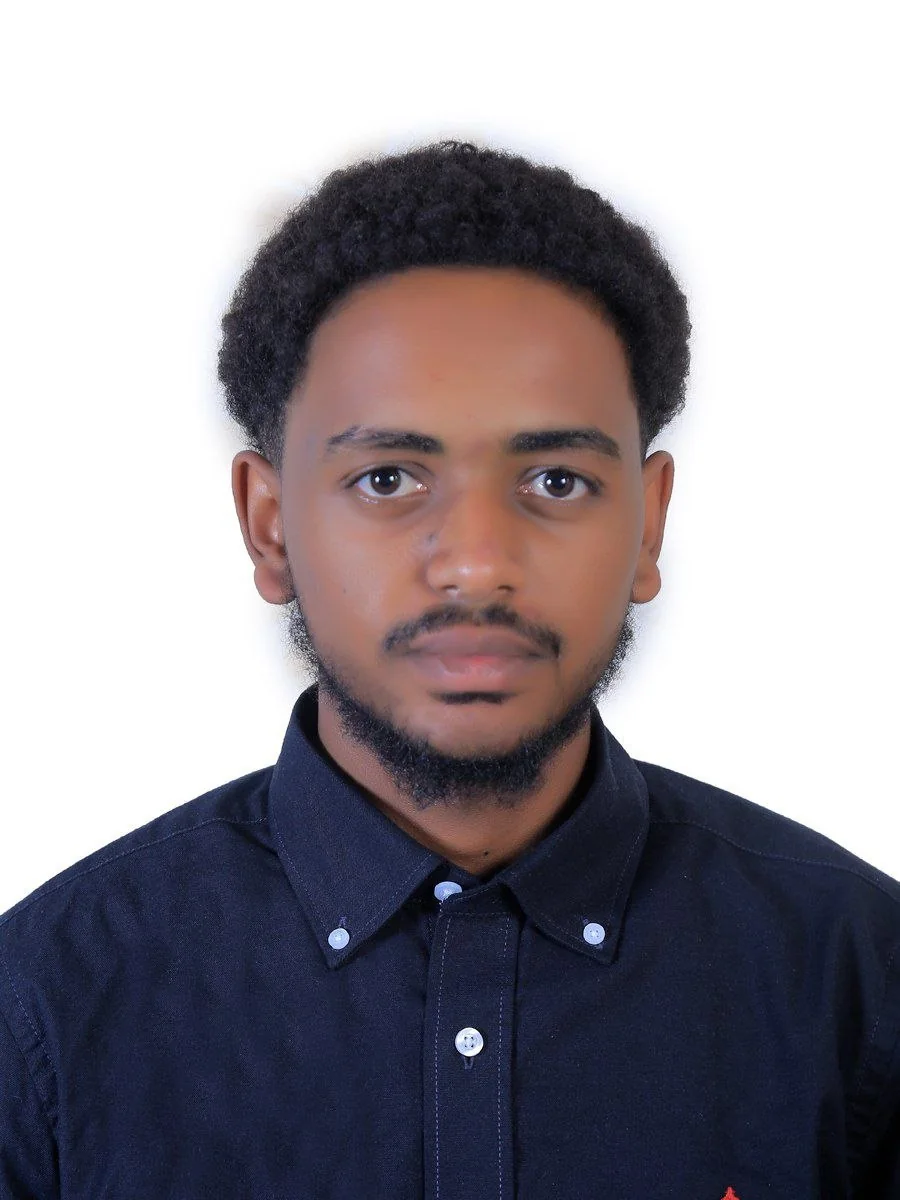 Professional portrait of Yishak Baraki Desta
